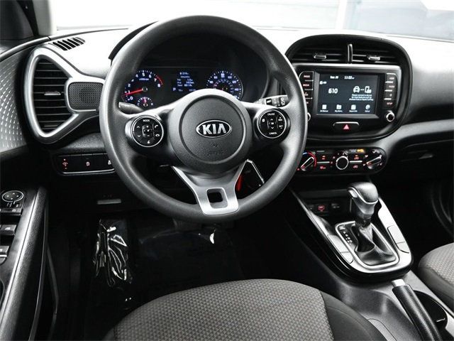 2020 Kia Soul LX photo 14