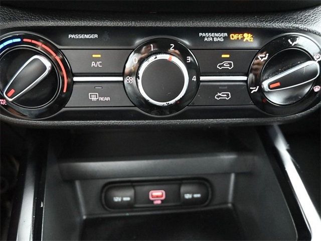 2020 Kia Soul LX photo 17