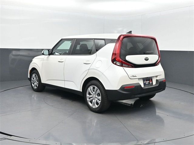 2020 Kia Soul LX photo 2