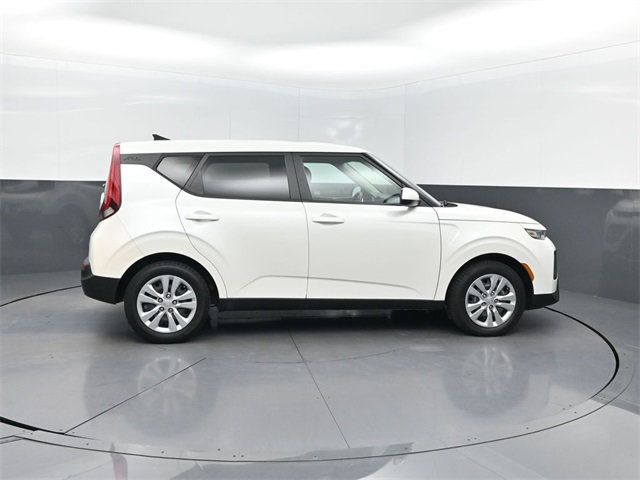 2020 Kia Soul LX photo 27
