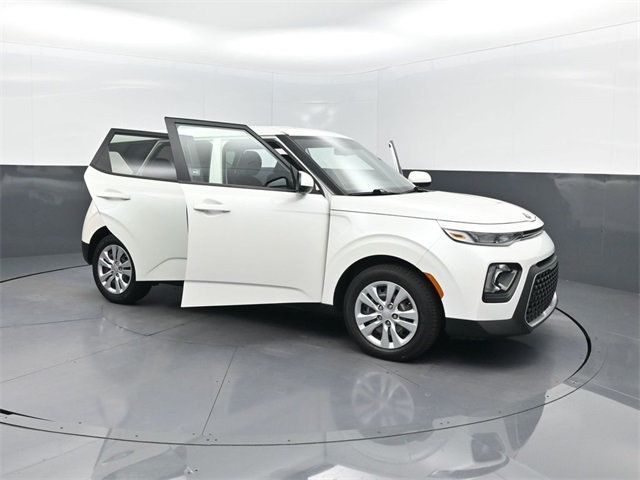 2020 Kia Soul LX photo 32