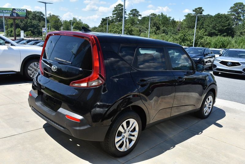 2020 Kia Soul LX photo 11