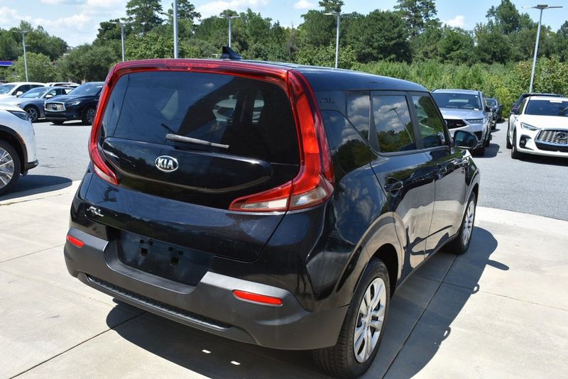 2020 Kia Soul LX photo 12