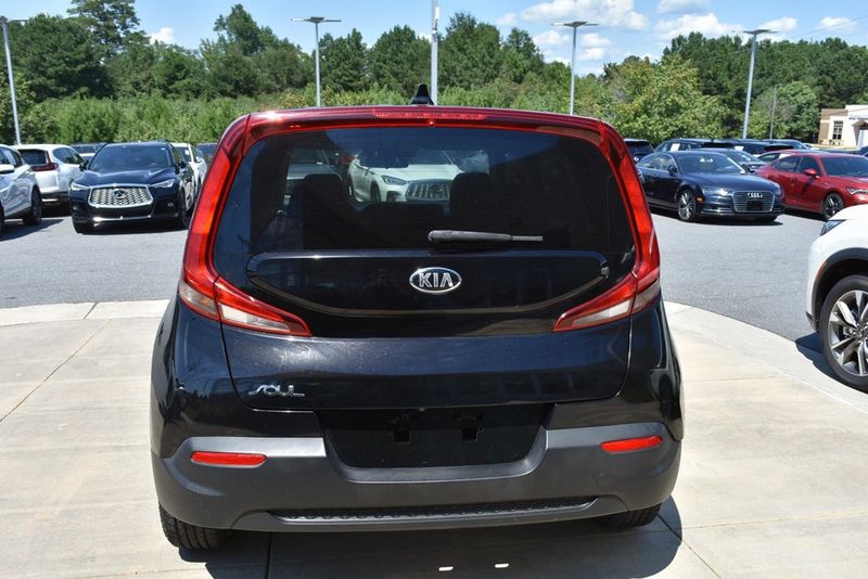 2020 Kia Soul LX photo 13
