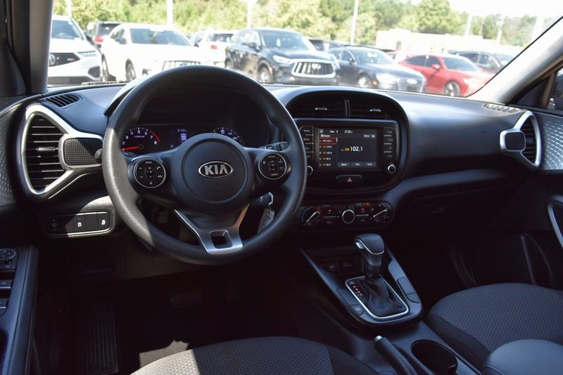 2020 Kia Soul LX photo 7