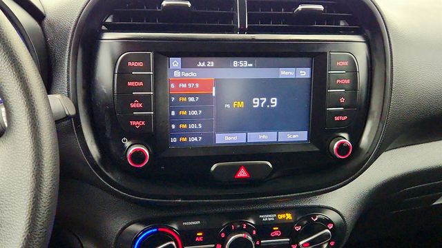 2020 Kia Soul LX IVT - 23057229 - 17