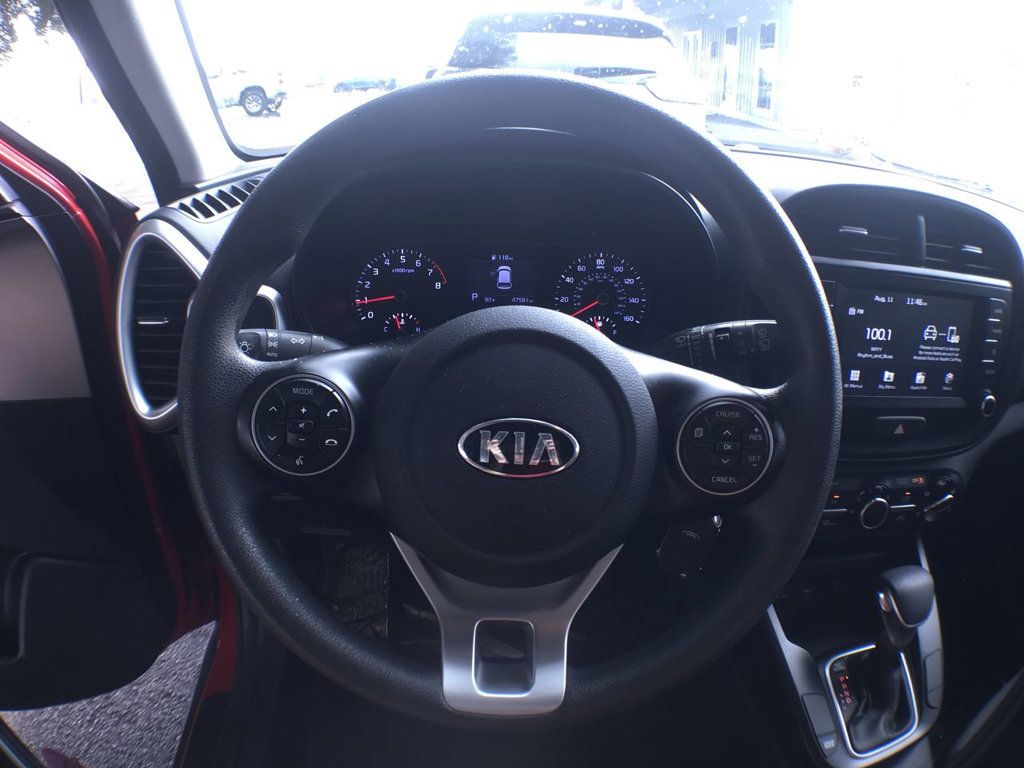 2020 Kia Soul LX photo 14