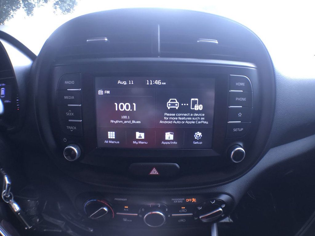 2020 Kia Soul LX photo 16