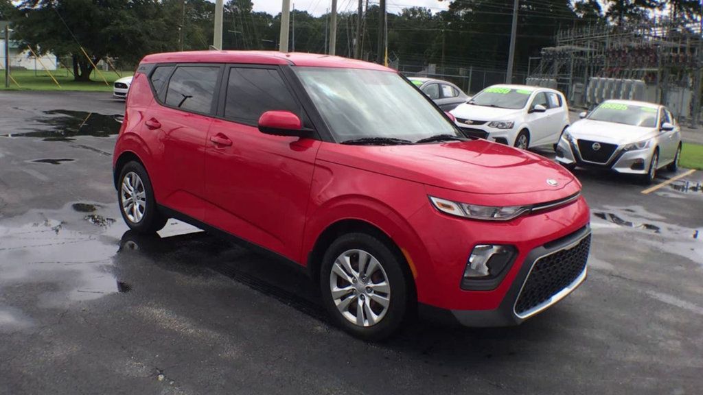 2020 Kia Soul LX photo 2