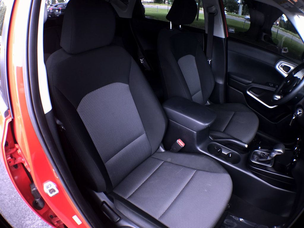 2020 Kia Soul LX photo 20