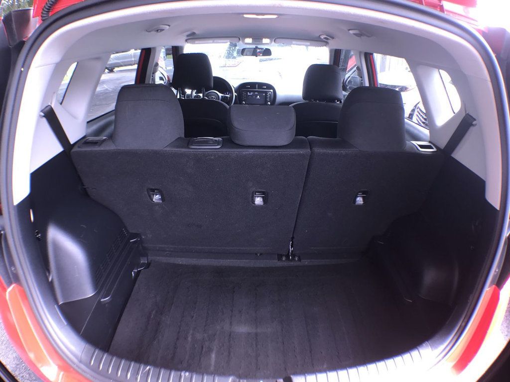 2020 Kia Soul LX photo 22