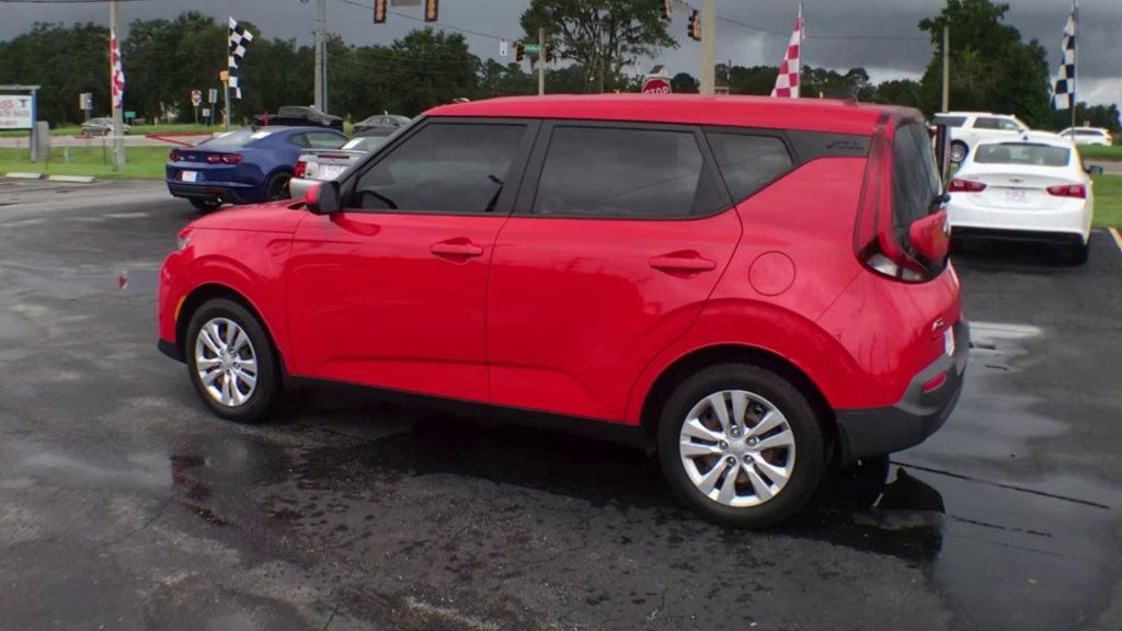 2020 Kia Soul LX photo 6