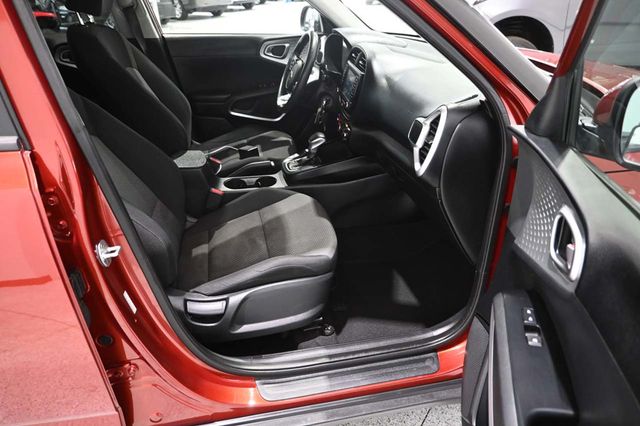 2020 Kia Soul LX Mobility Handicap Van - 23045342 - 14