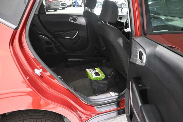 2020 Kia Soul LX Mobility Handicap Van - 23045342 - 22