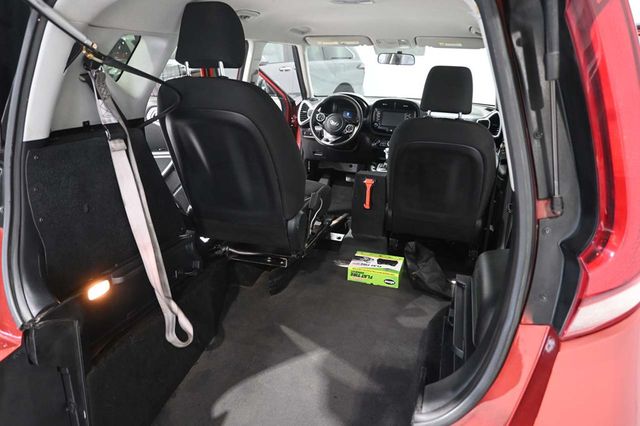 2020 Kia Soul LX Mobility Handicap Van - 23045342 - 24
