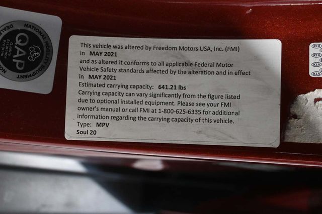 2020 Kia Soul LX Mobility Handicap Van - 23045342 - 31