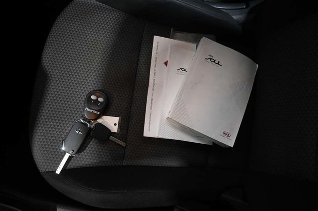 2020 Kia Soul LX Mobility Handicap Van - 23045342 - 35