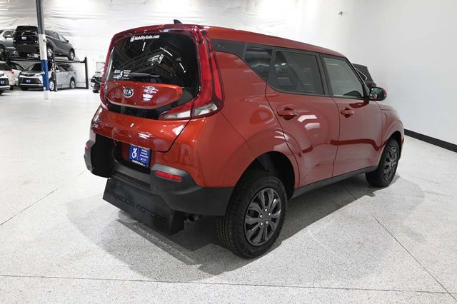 2020 Kia Soul LX Mobility Handicap Van - 23045342 - 5