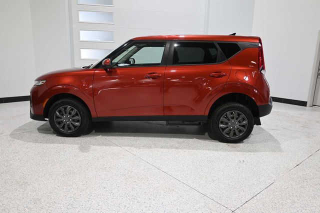 2020 Kia Soul LX Mobility Handicap Van - 23045342 - 8