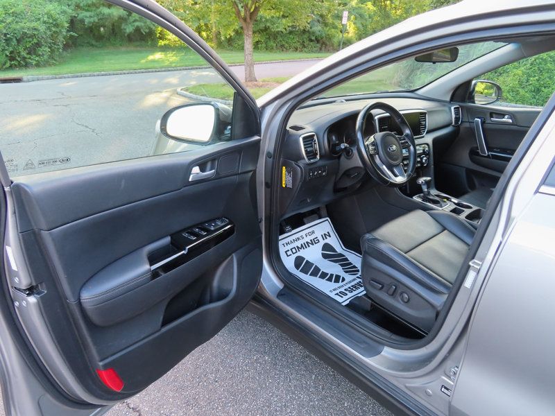 2020 Kia Sportage EX photo 5