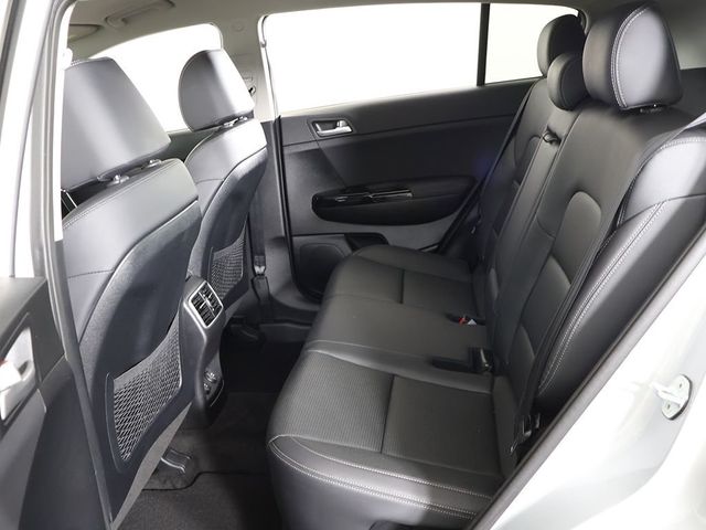 2020 Kia Sportage EX AWD - 23011661 - 31