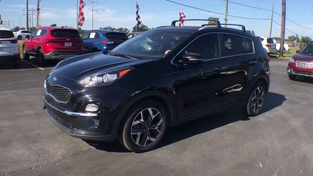 2020 Kia Sportage EX photo 2