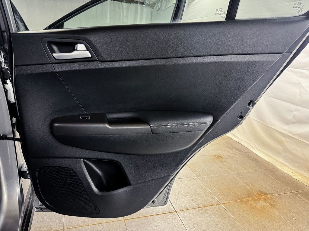 2020 Kia Sportage LX - 22846962 - 14