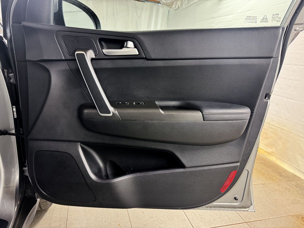 2020 Kia Sportage LX - 22846962 - 15