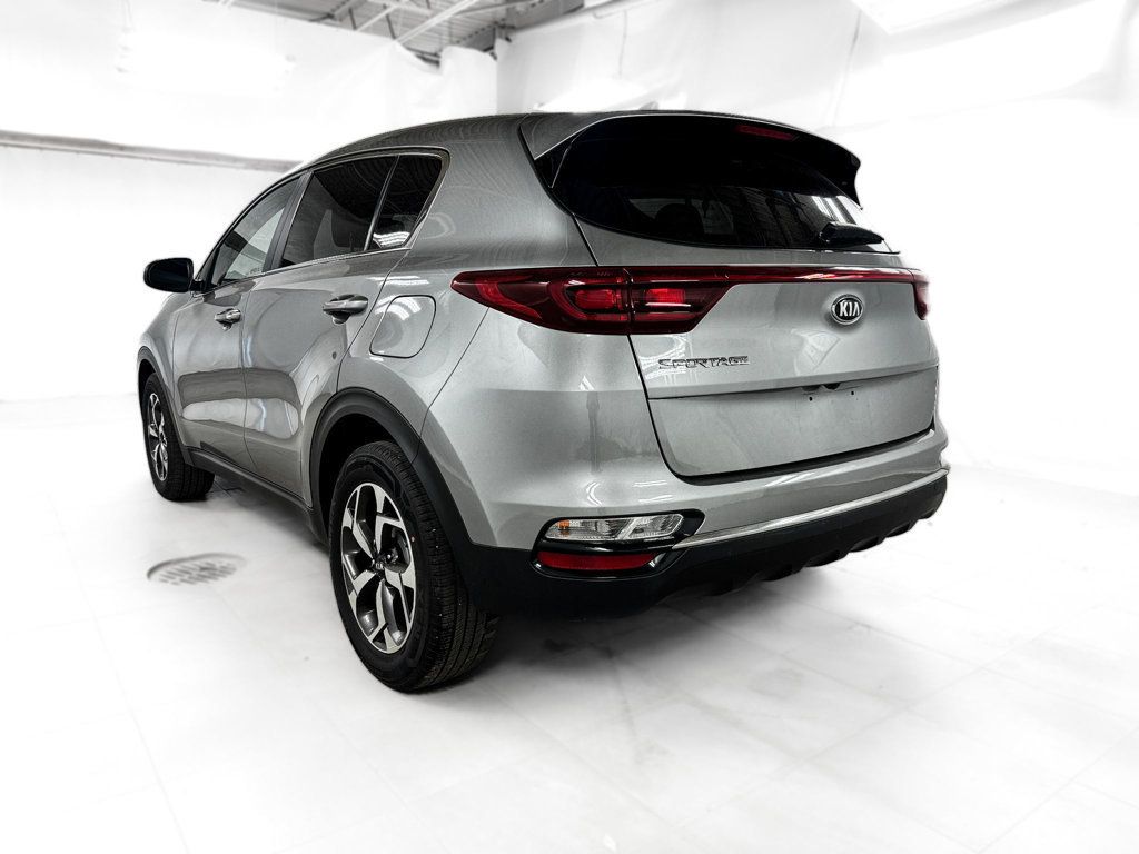 2020 Kia Sportage LX photo 3