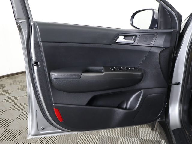 2020 Kia Sportage LX AWD - 23084073 - 18