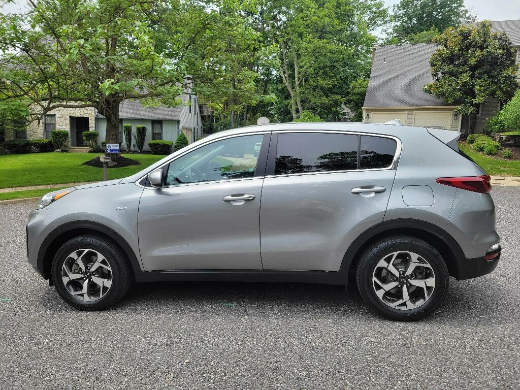 2020 Kia Sportage LX photo 2