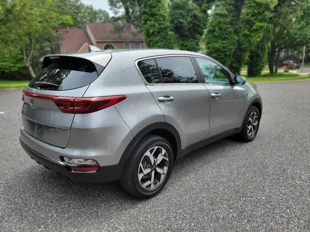 2020 Kia Sportage LX photo 5