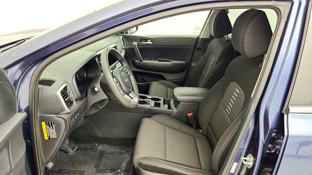 2020 Kia Sportage LX AWD - 23099916 - 17
