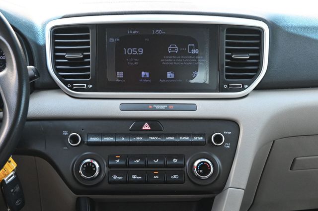 2020 Kia Sportage LX FWD - 23013230 - 8