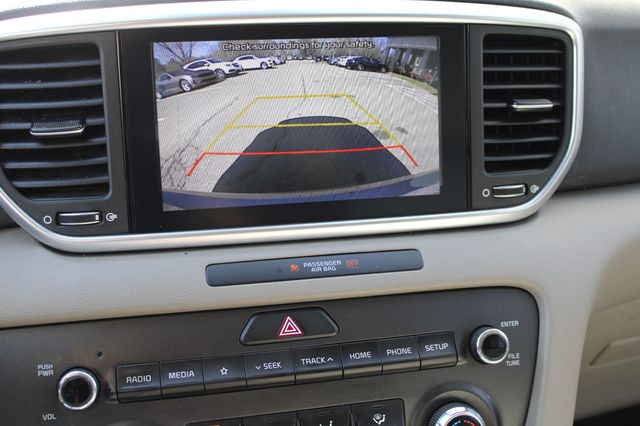 2020 Kia Sportage LX FWD - 22987732 - 17