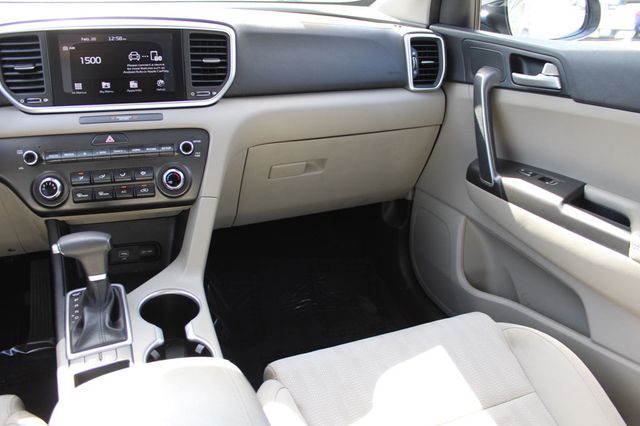 2020 Kia Sportage LX FWD - 22987732 - 29