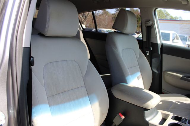 2020 Kia Sportage LX FWD - 22987732 - 32