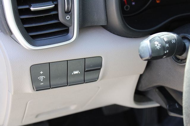 2020 Kia Sportage LX FWD - 22987732 - 36