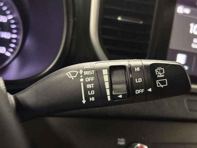 2020 Kia Sportage S AWD - 23034536 - 30