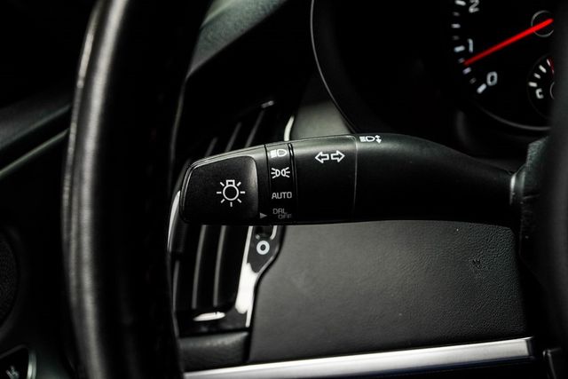 2020 Kia Stinger GT1 RWD - 22989649 - 28