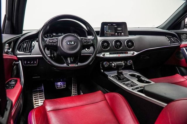 2020 Kia Stinger GT1 RWD - 22989649 - 4