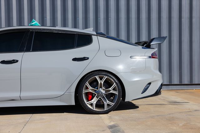 2020 Kia Stinger GT1 RWD - 22982843 - 32