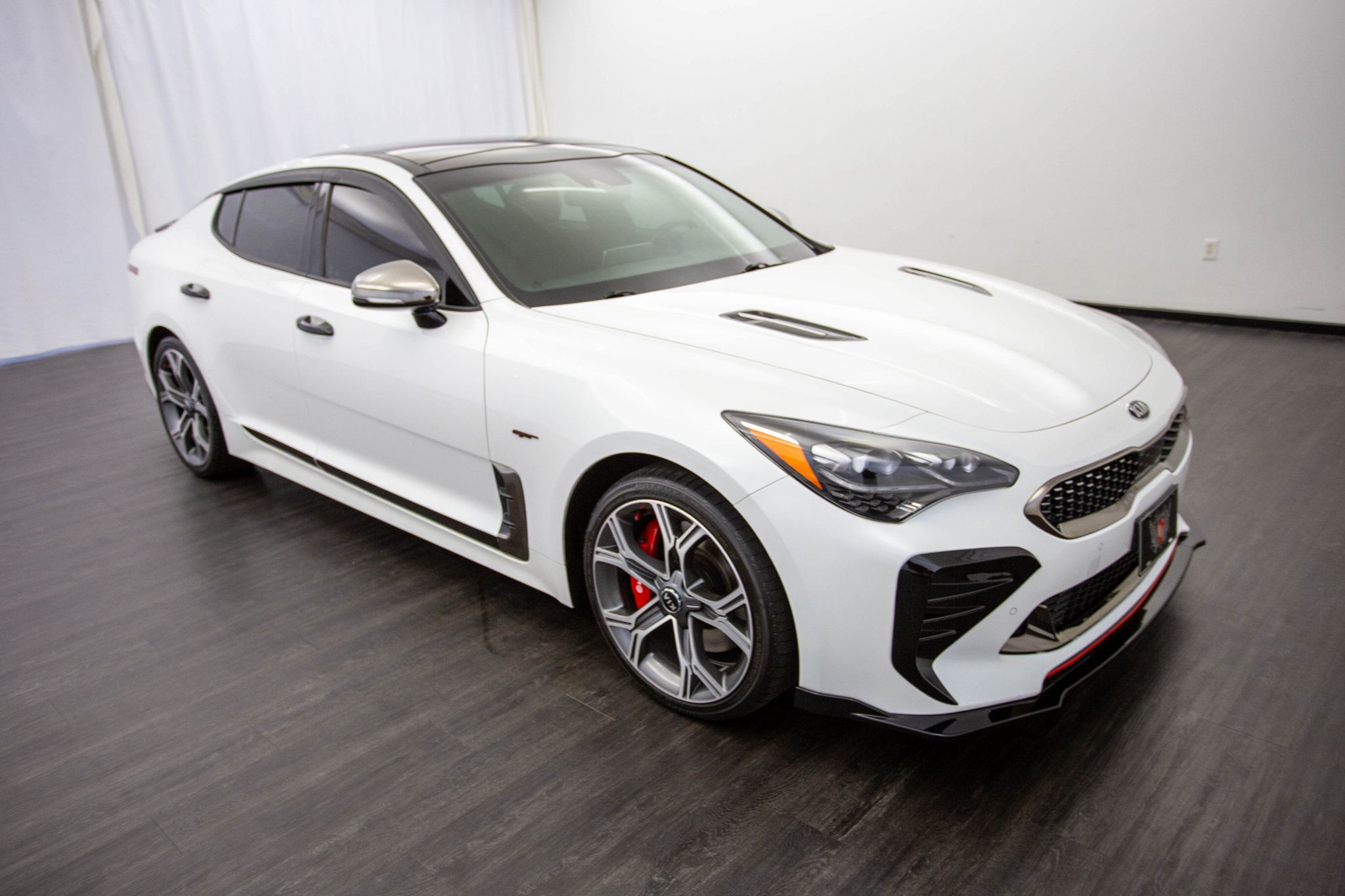 2020 Kia Stinger GT1 photo 3