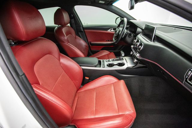 2020 Kia Stinger GT1 RWD - 22950717 - 19