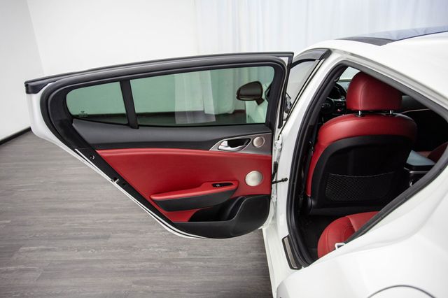 2020 Kia Stinger GT1 RWD - 22950717 - 21