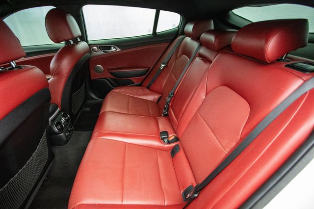 2020 Kia Stinger GT1 RWD - 22950717 - 23