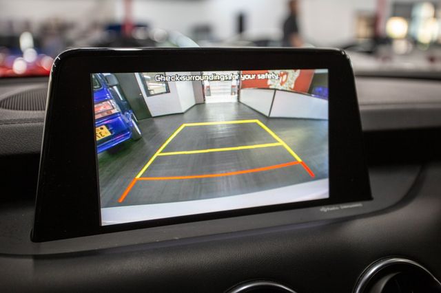 2020 Kia Stinger GT1 RWD - 22950717 - 6