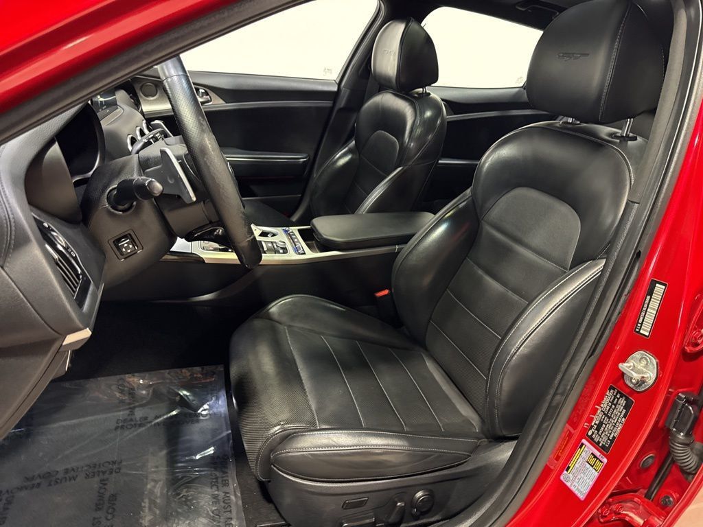 2020 Kia Stinger GT2 AWD - 23013283 - 28