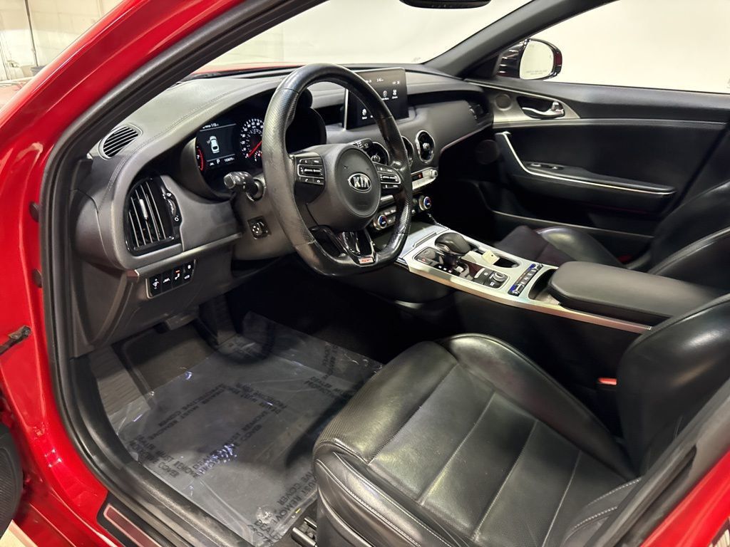 2020 Kia Stinger GT2 AWD - 23013283 - 29