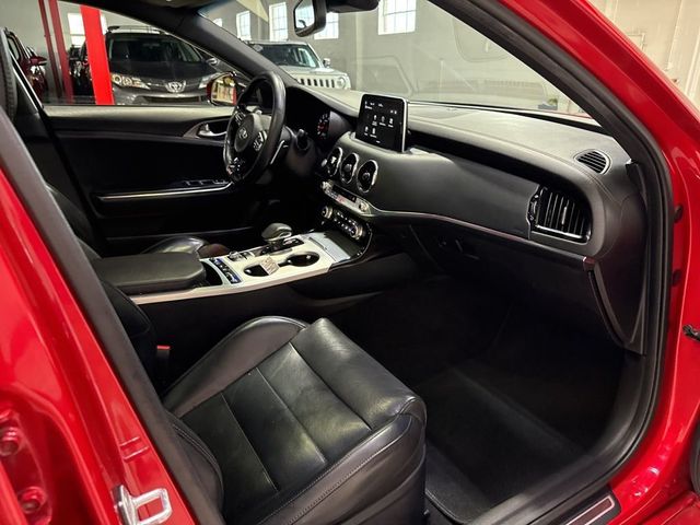 2020 Kia Stinger GT2 AWD - 23013283 - 48